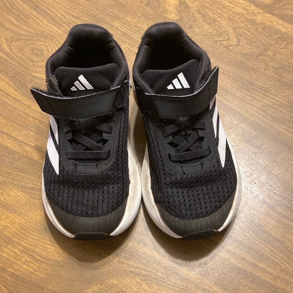 Adidas Kids size 11.5 Shoes